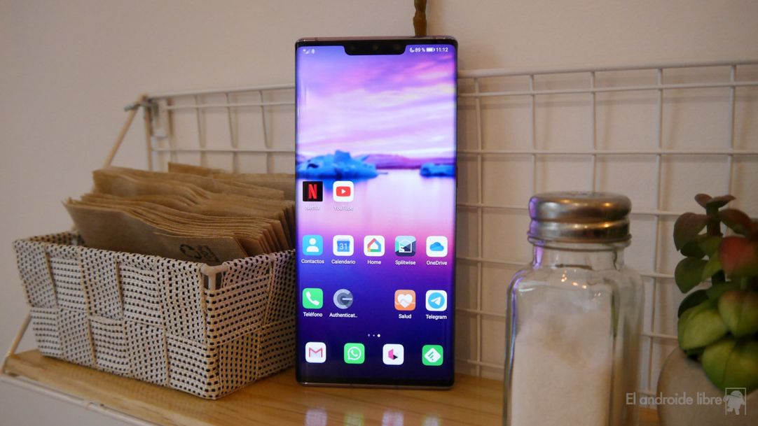 Huawei también podría poner anuncios en sus móviles, pero no como Xiaomi