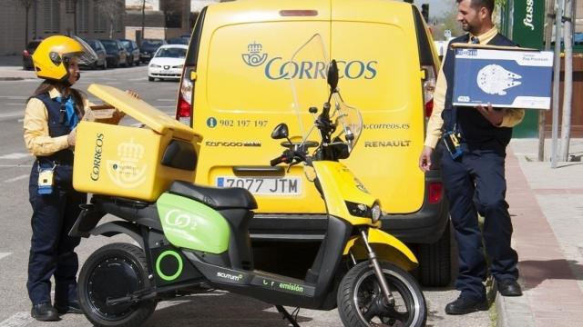 Repartidores de Correos en una imagen de archivo.