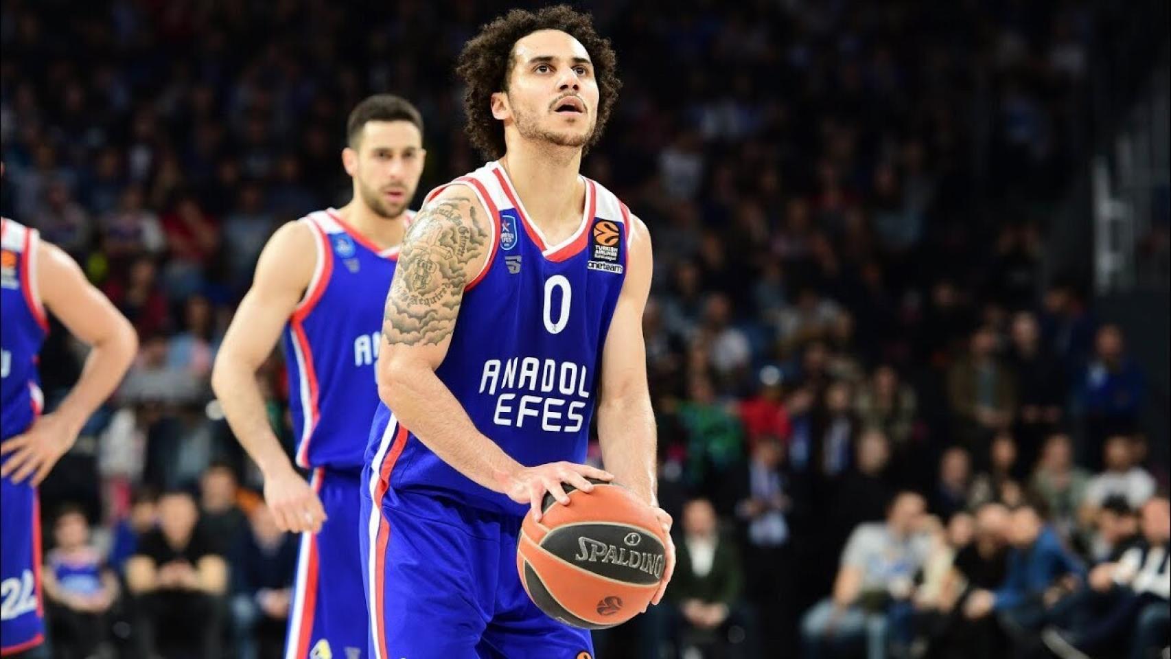 Shane Larkin, en Euroliga