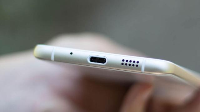 USB Tipo C de un móvil Android