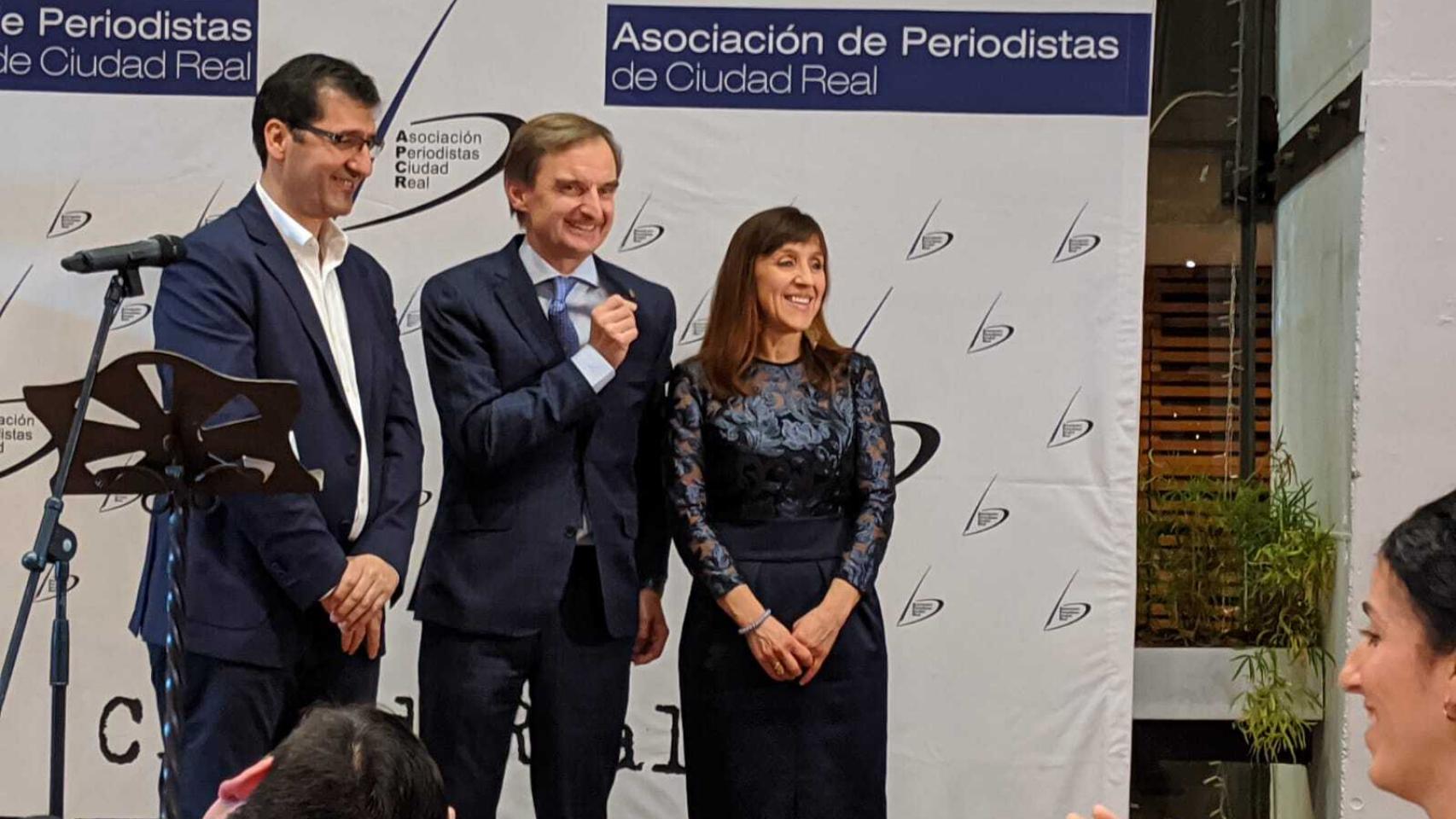 Miguel Ángel Mellado, al recibir el galardón.