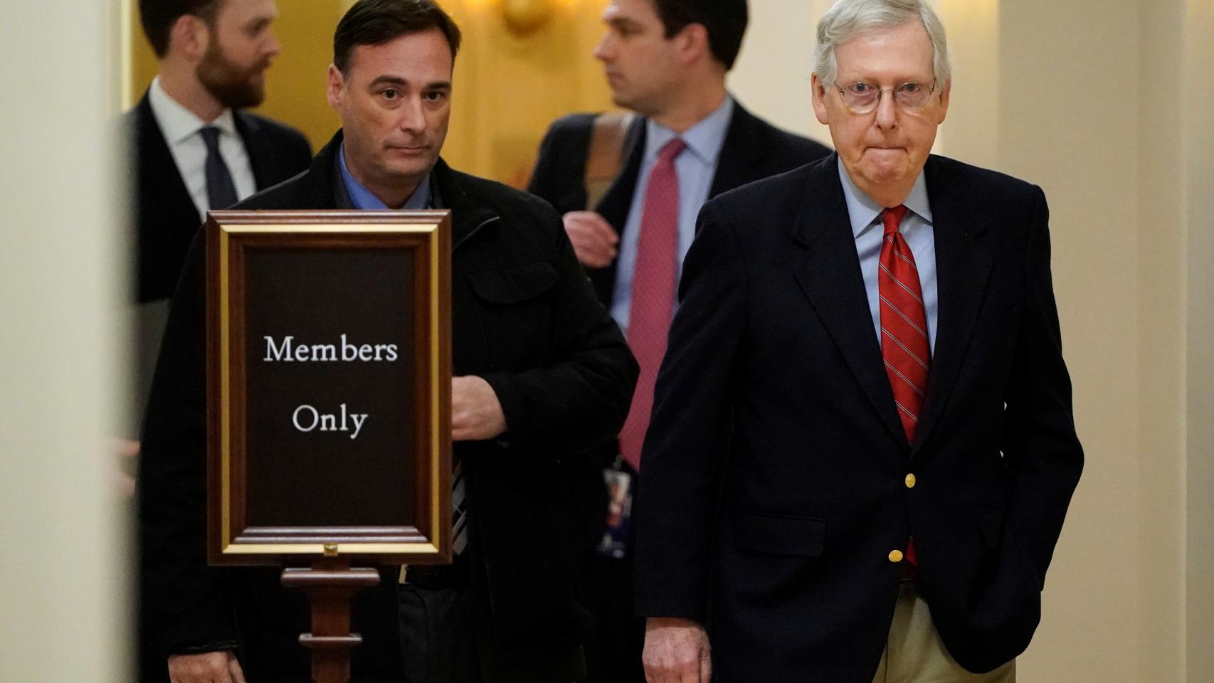 El líder de la mayoría republicana en el Senado . Mitch McConnell.