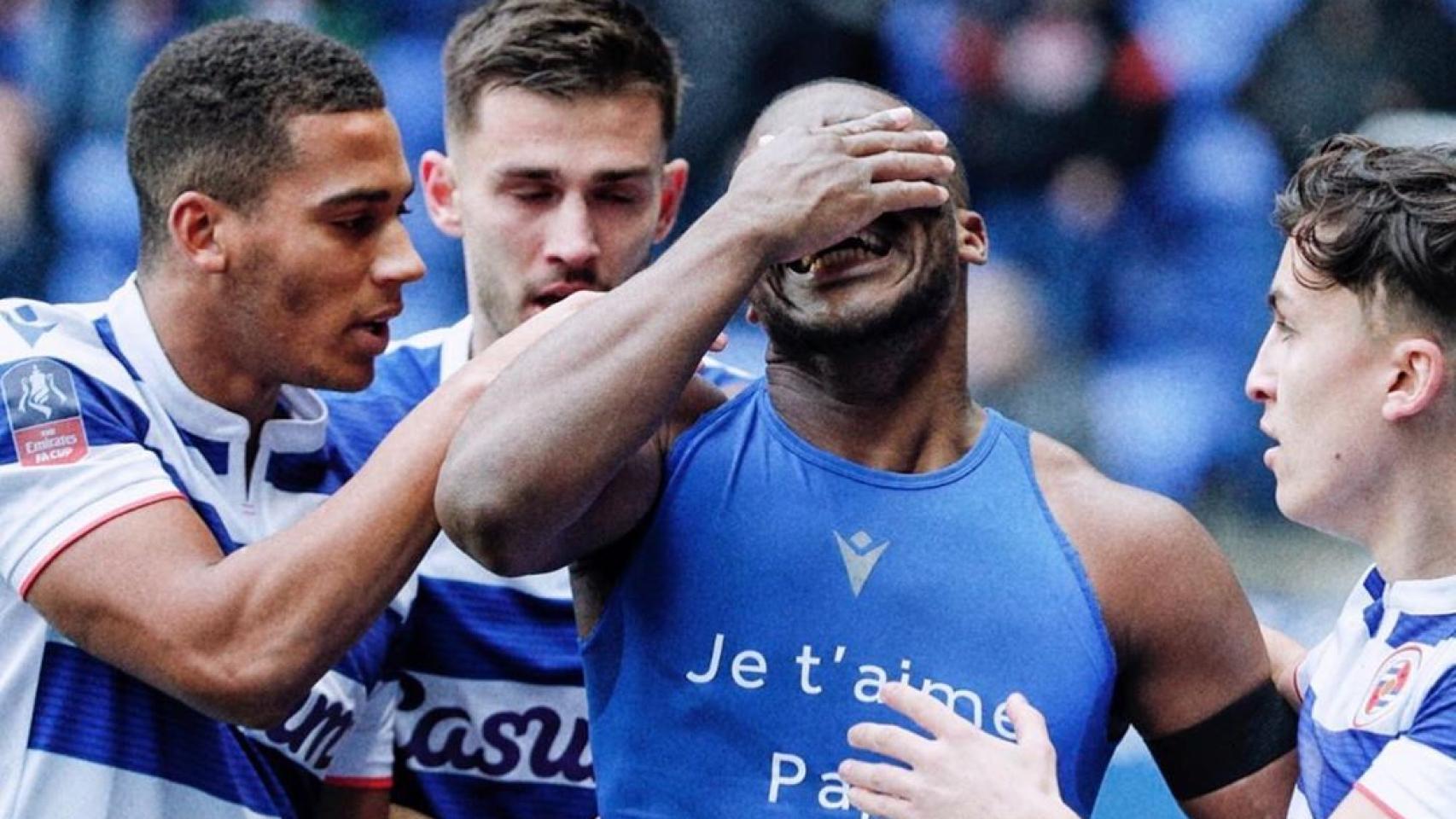 Yajou Meite, en la celebración de su gol en el Cardiff City - Reading