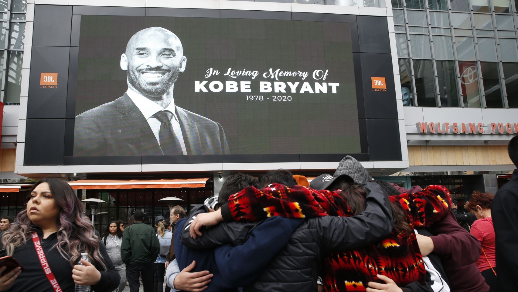 Homenaje a Kobe Bryant en el Staples Center