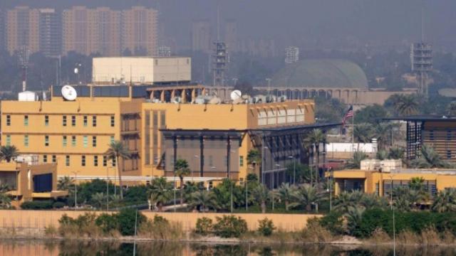 Un cohete impacta dentro de la Embajada de EEUU en Bagdad y deja al menos cinco heridos