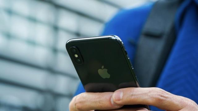 iPhone X