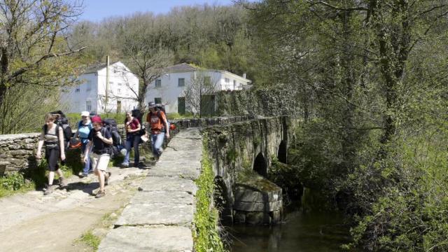 Suben a 19 los casos en Melide y se detecta un brote en Arzúa vinculado a una peregrina