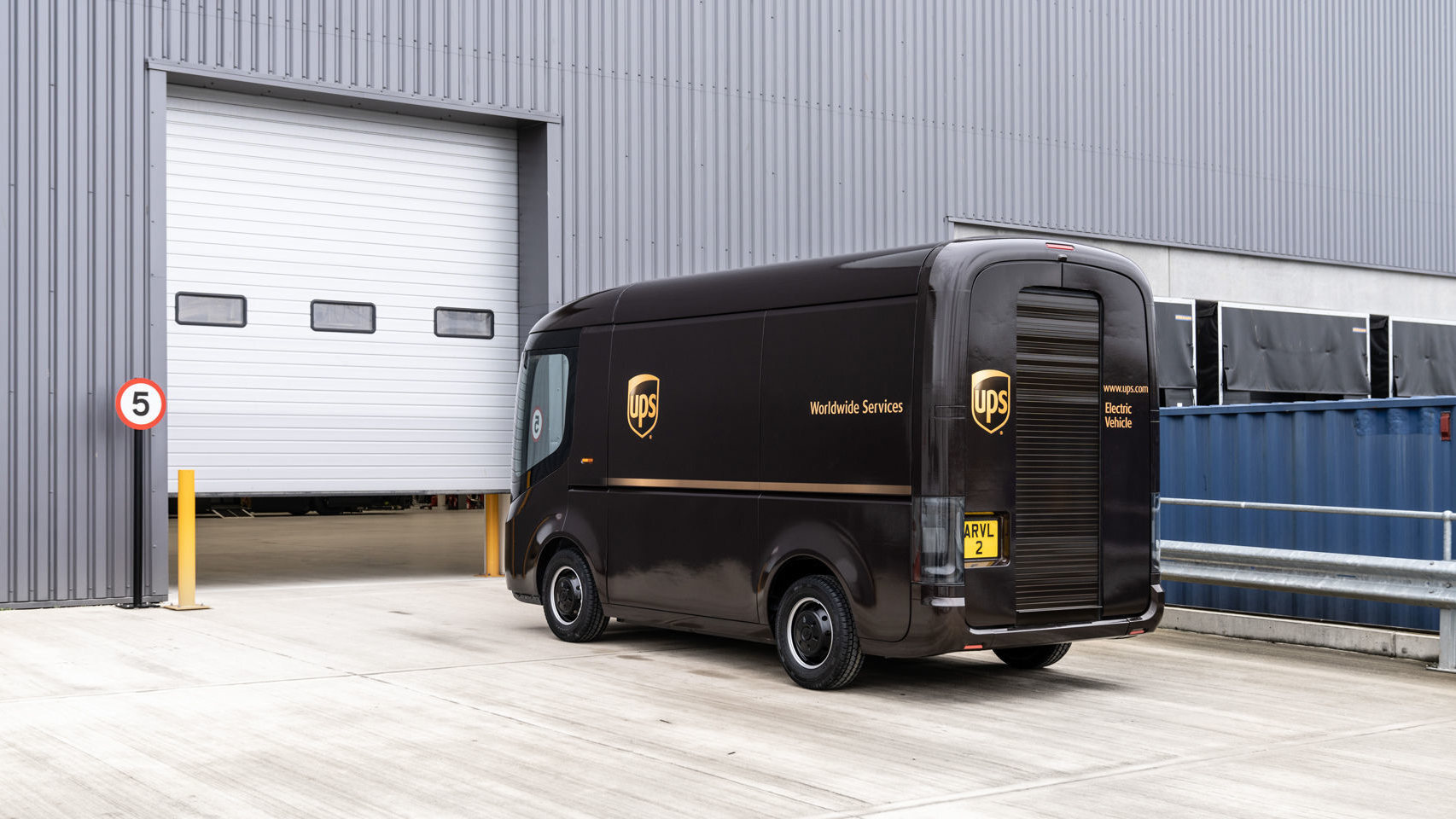 Furgoneta eléctrica de UPS