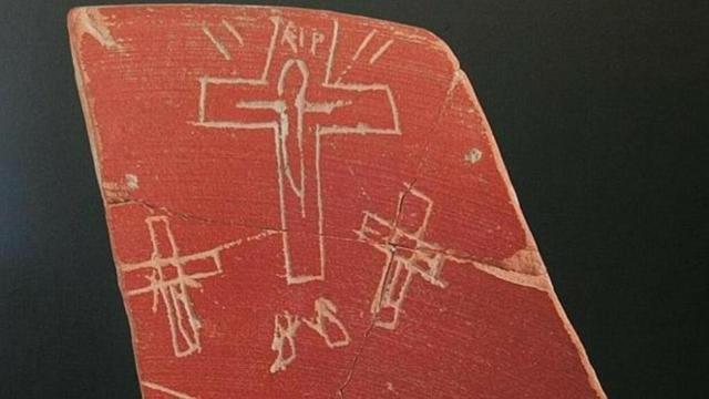 La polémica escena del Calvario del yacimiento de Iruña-Veleia.