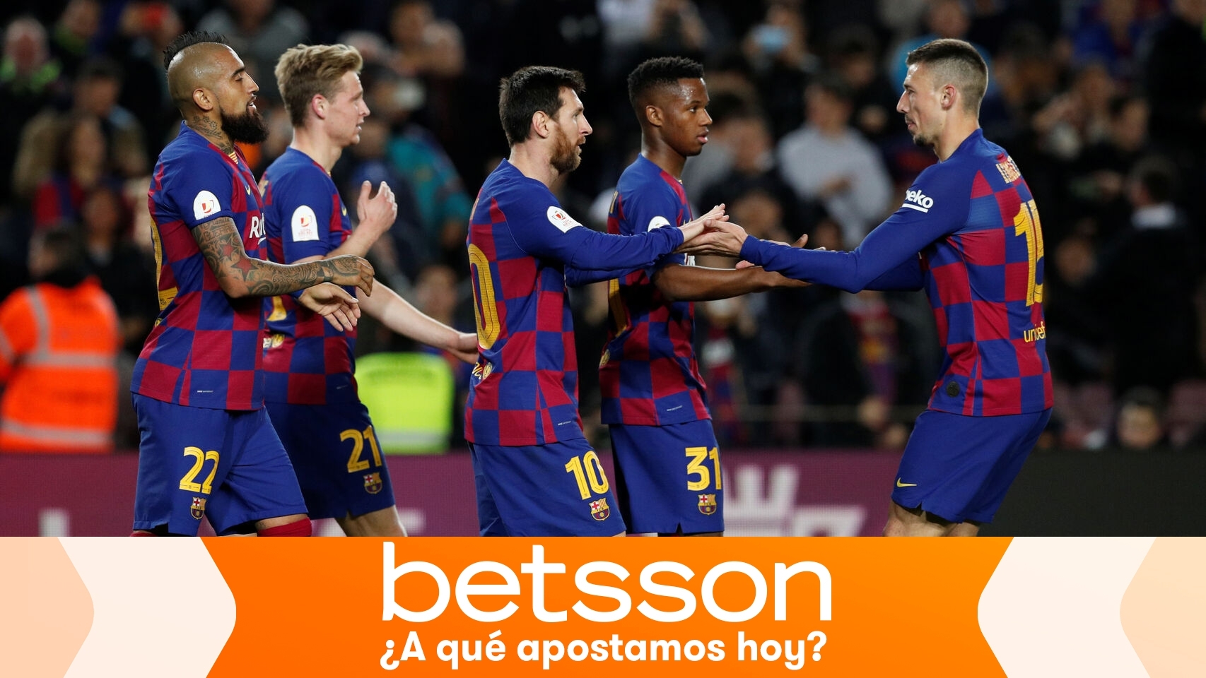 Leo Messi celebra un gol con el resto de sus compañeros
