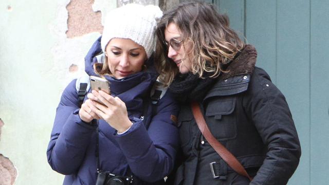 Sandra Barneda y Nagore Robles en una imagen de archivo.