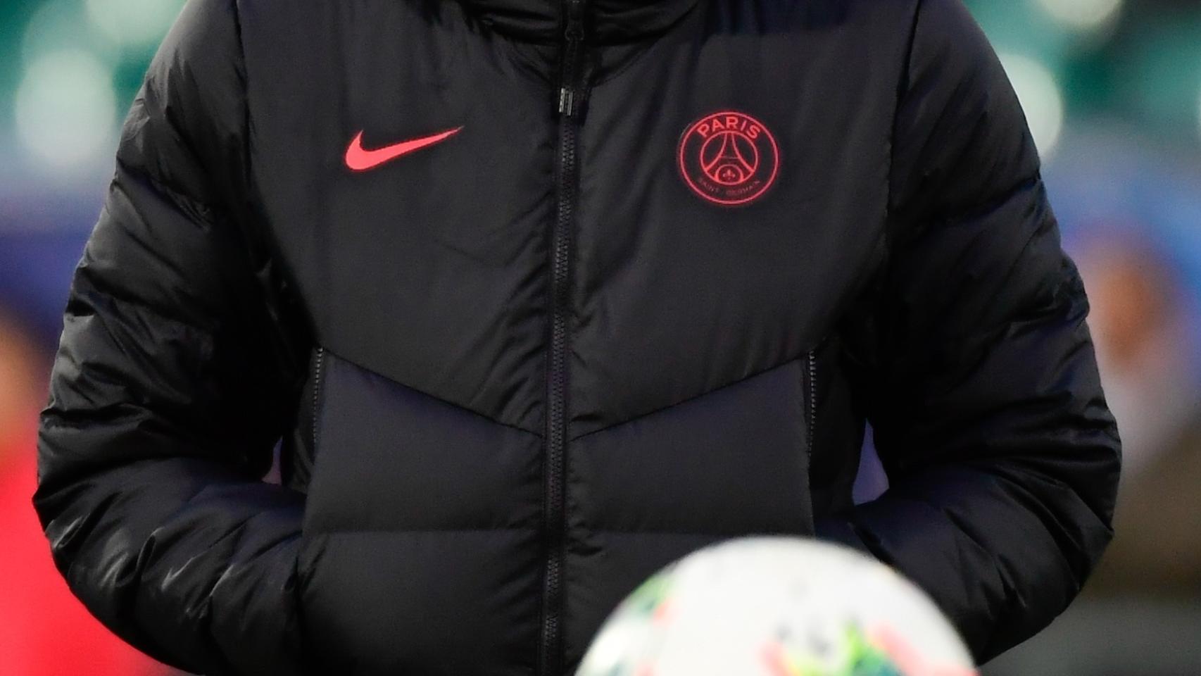Mbappé, calentando con el PSG