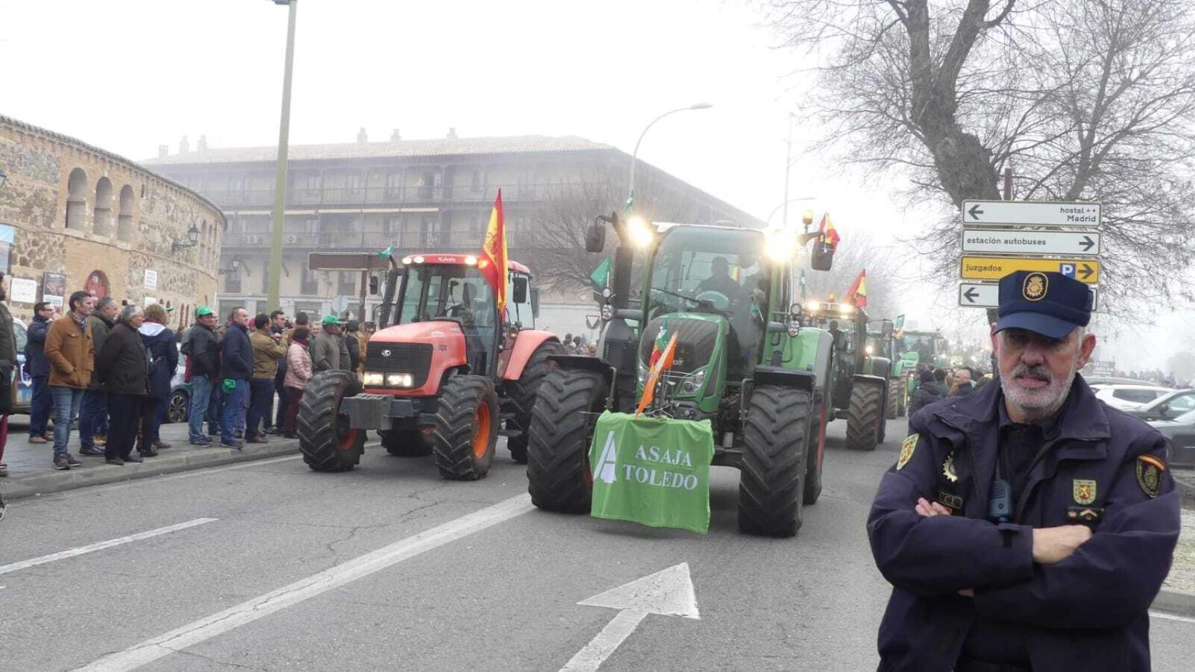 Ganaderos y agricultores en Toledo.