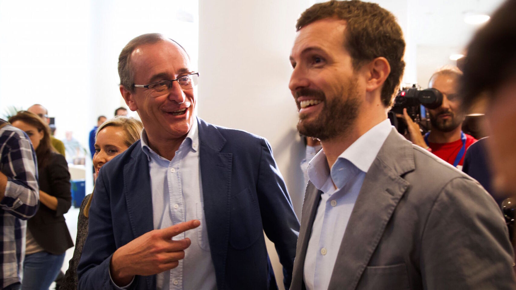Alfonso Alonso y Pablo Casado, durante un acto del PP en Vitoria.