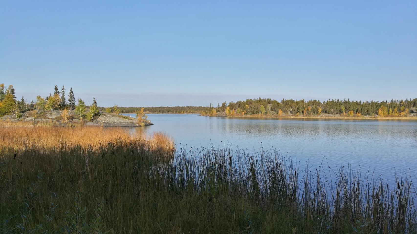 Lago en Yellowknife.