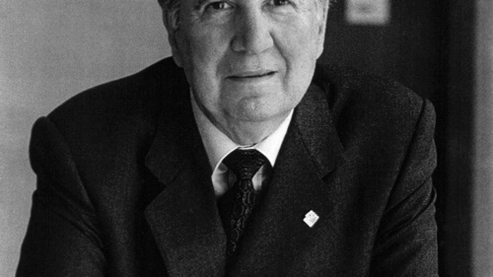 Muere el dramaturgo y periodista valenciano Juan Alfonso Gil Albors a los 92 años