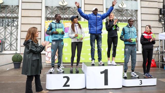 La alcaldesa, Inés Rey, y el concejal de Deportes Juan Ignacio Borrego, participaron este mediodía en la entrega de premios