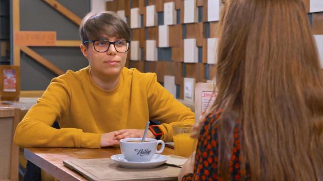 Miriam Ríos durante una entrevista con Quincemil.