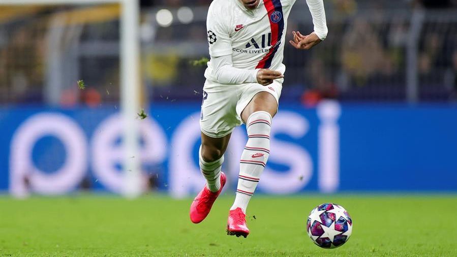 Kylian Mbappé, en un partido del PSG de la Champions League 2019/2020
