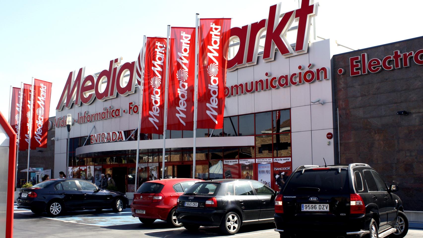 Fachada de una tienda de Media Markt.