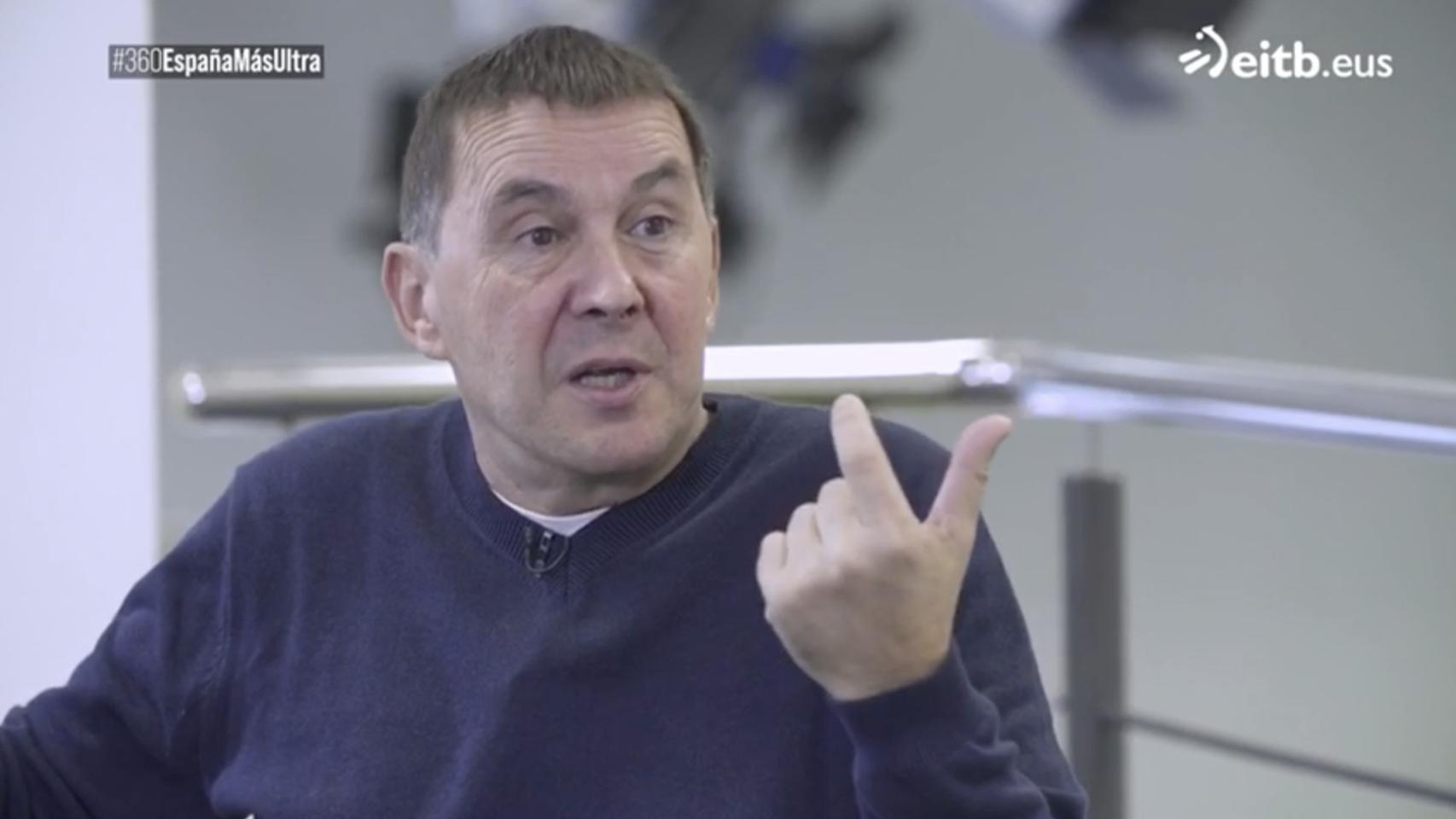 Arnaldo Otegi, entrevistado en ETB.