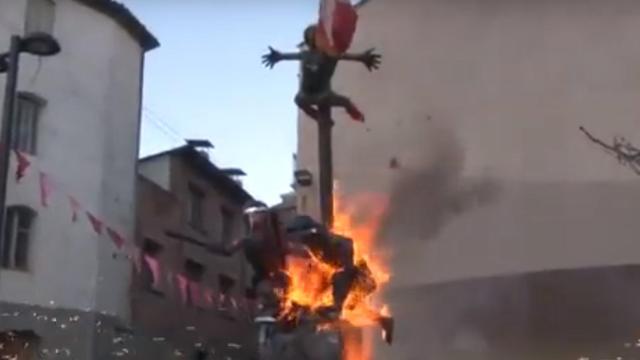 El paracaidista accidentado en la Fiesta Nacional, 'protagonista' en los Carnavales de Ribas de Freser.