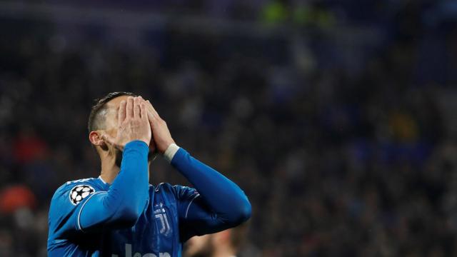 Cristiano Ronaldo se lamenta en el Lyon - Juventus