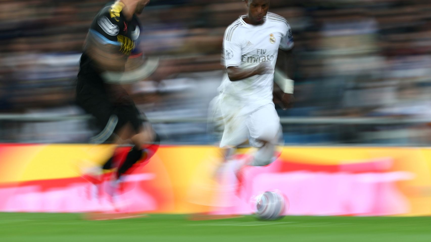 Vinicius, a la contra ante el Manchester City