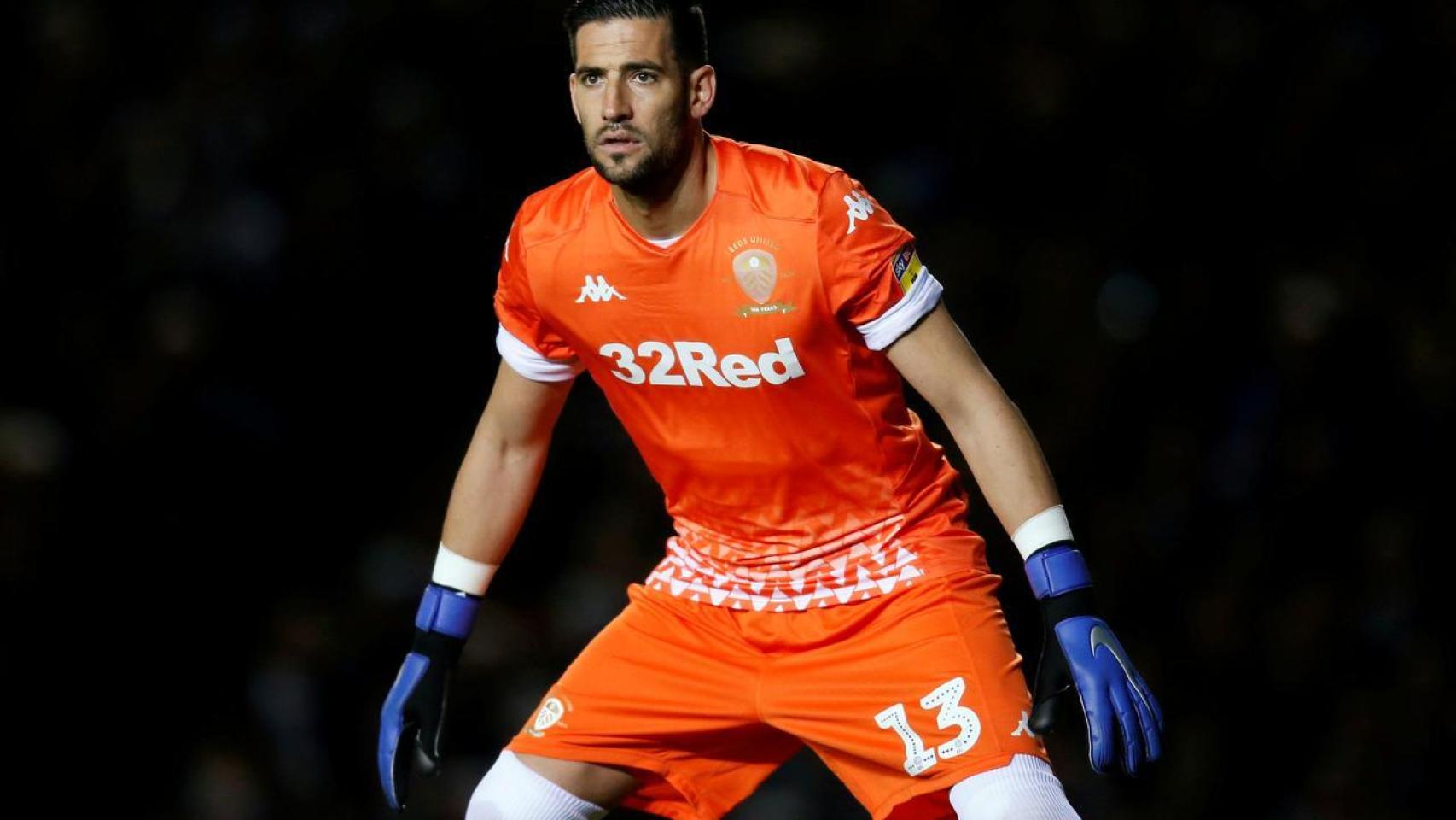 Kiko Casilla con el Leeds