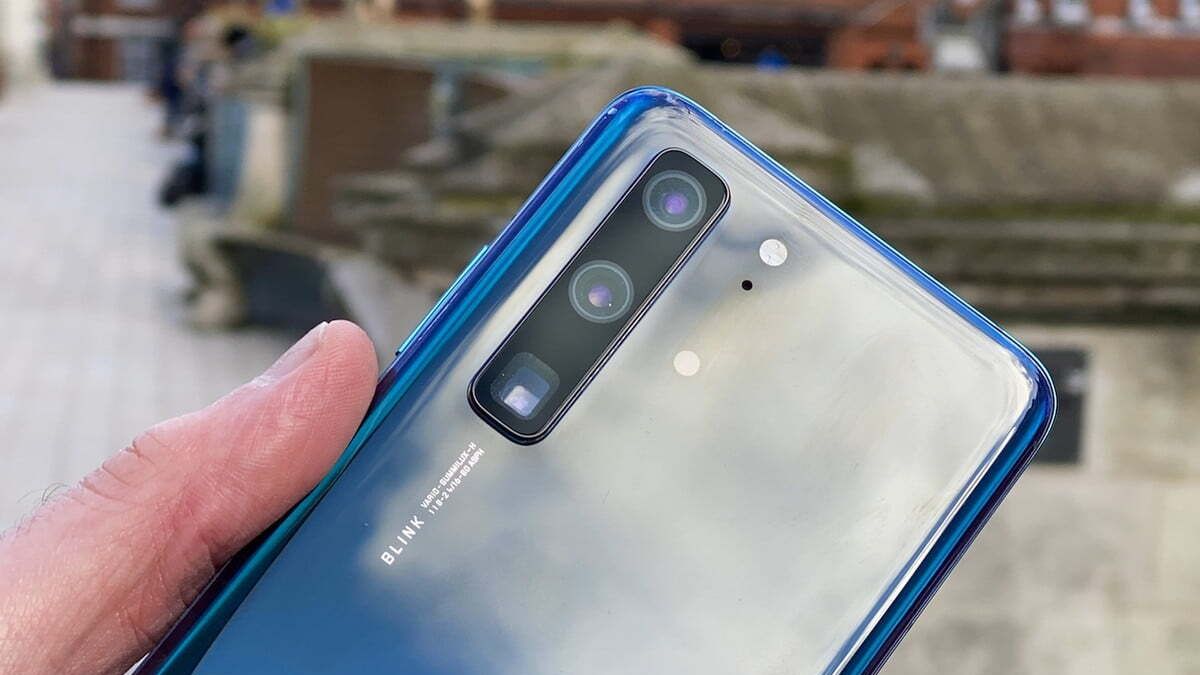 Un Huawei P40 aparece en vídeo, mostrando sus cámaras