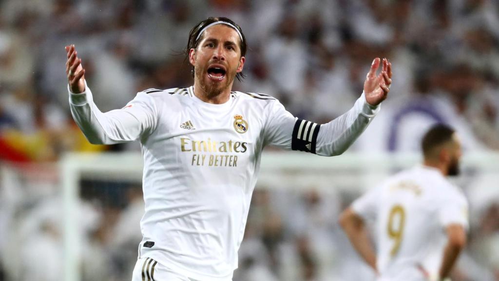 Sergio Ramos pide a la afición del Santiago Bernabéu que animen más tras el gol de Vinicius