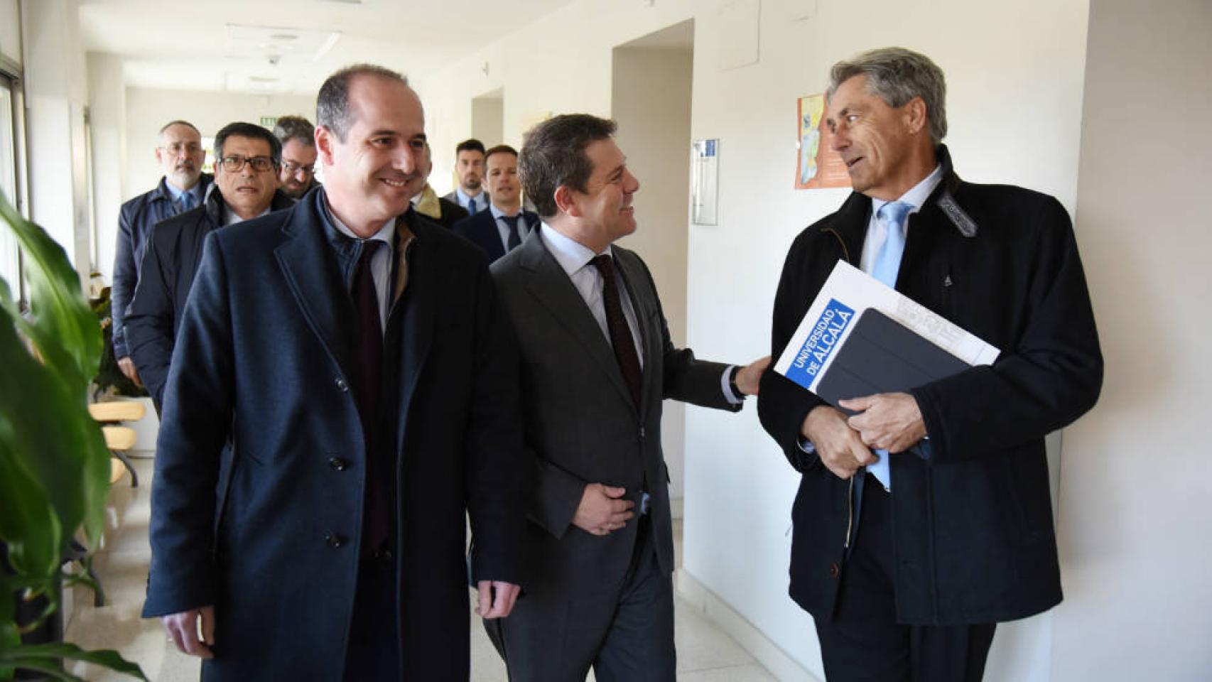 Alberto Rojo, Emiliano García-Page y José Vicente Saz, de izquierda a derecha