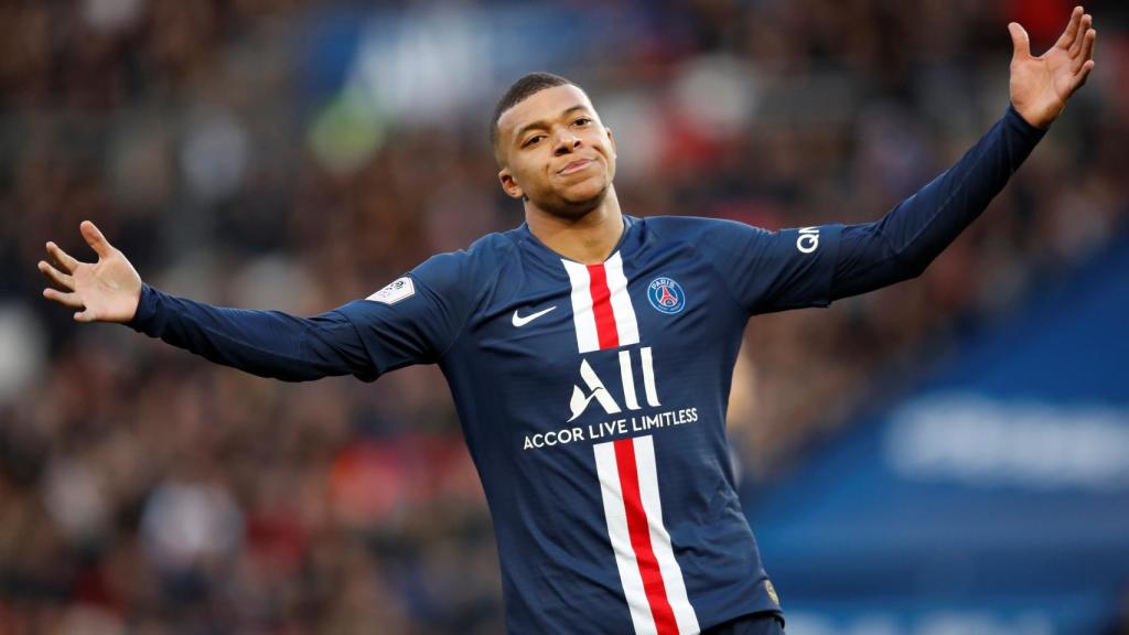 Kylian Mbappe es uno de los nombres que más portadas acapara con rumores de traspaso