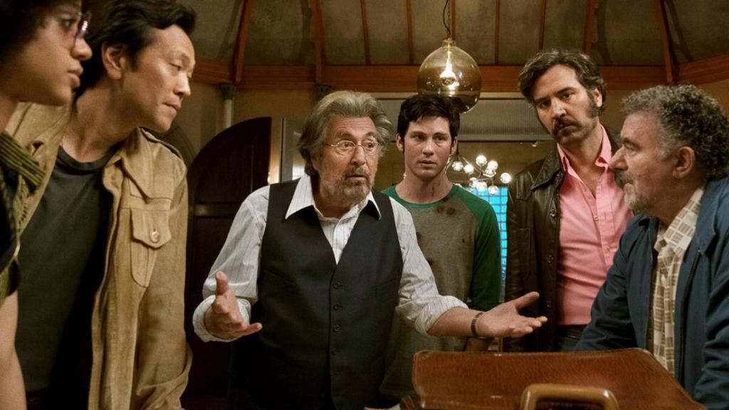 Fotograma de Hunters, con Al Pacino.