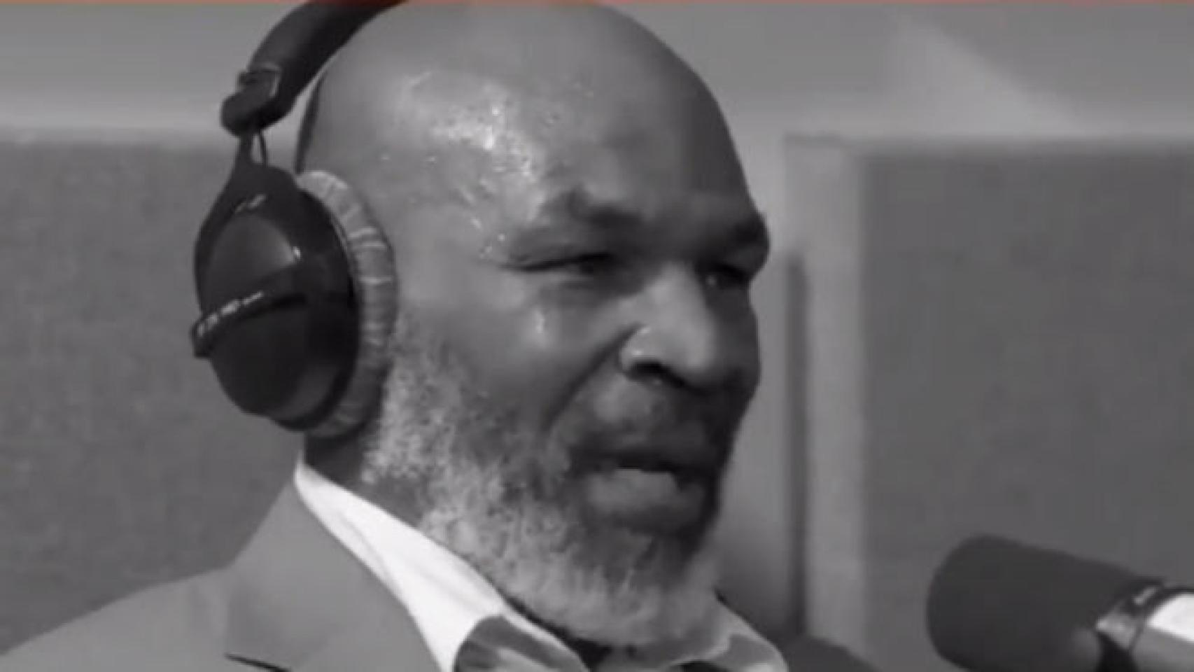 Mike Tyson, en su programa de YouTube
