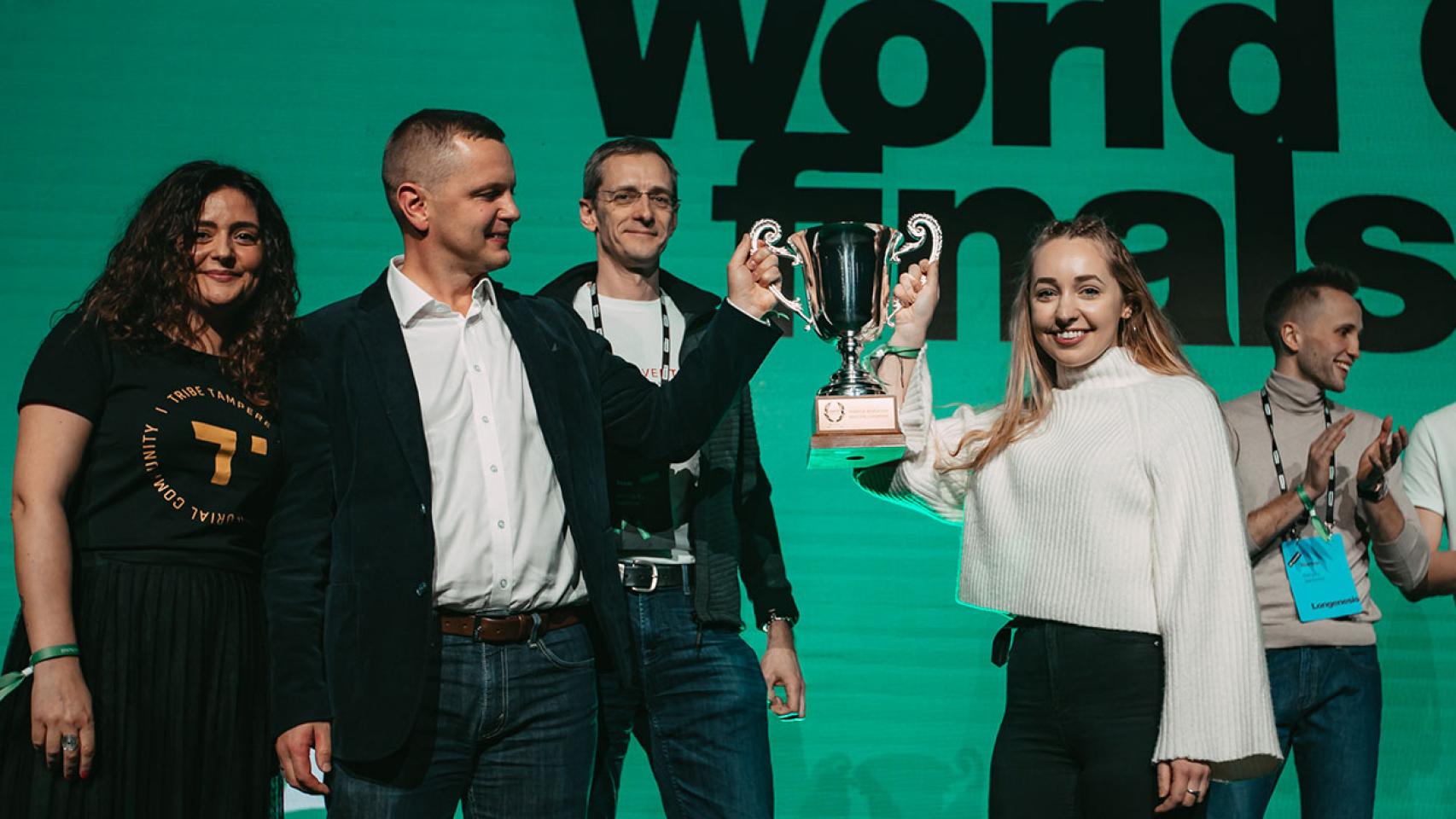 La startup ganadora reemplaza con residuos de lana las burbujas de plástico en embalajes.