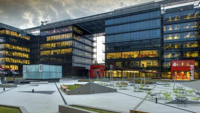 Vodafone mandó a su casa a teletrabajar a 2.200 empleados por el coronavirus