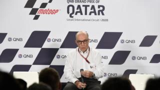 Carmelo Ezpeleta, CEO de Dorna, durante la rueda de prensa celebrada en el circuito de Losail.