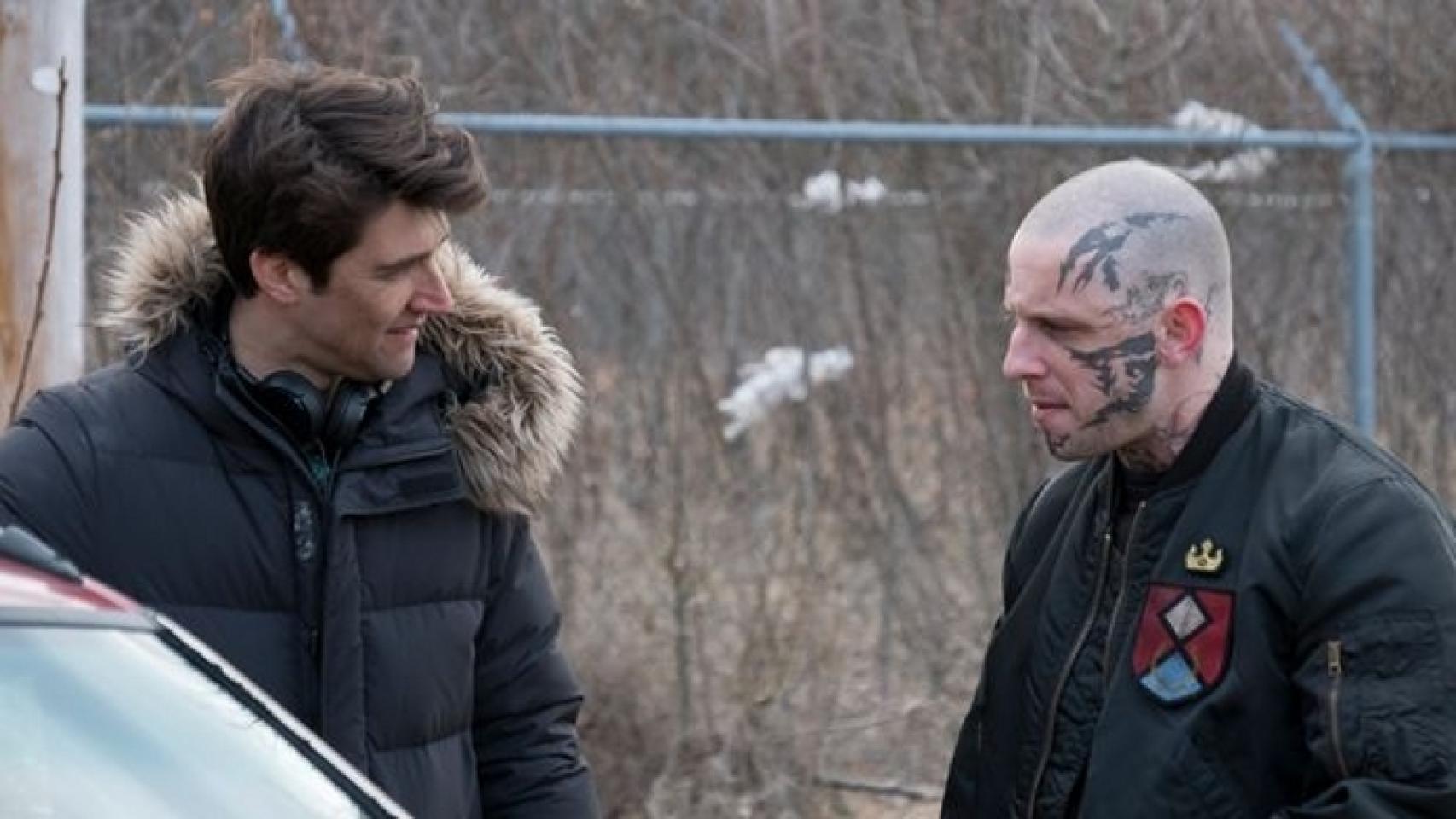 Guy Nattiv y Jamie Bell durante el rodaje de la película