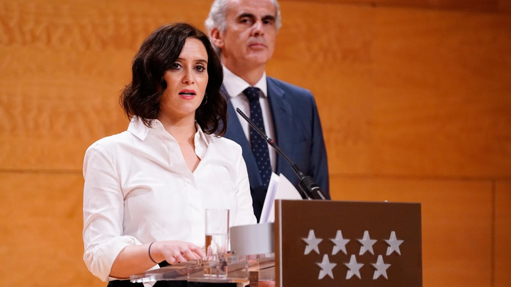 Isabel Díaz Ayuso, este lunes, durante la rueda explicando las medidas para combatir el Covid-19