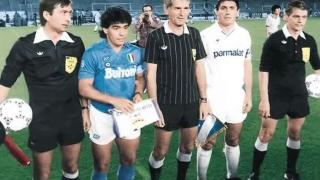 Capitanes Maradona y Santillana, durante el Real Madrid - Nápoles a puerta cerrada durante la temporada 1987/1988