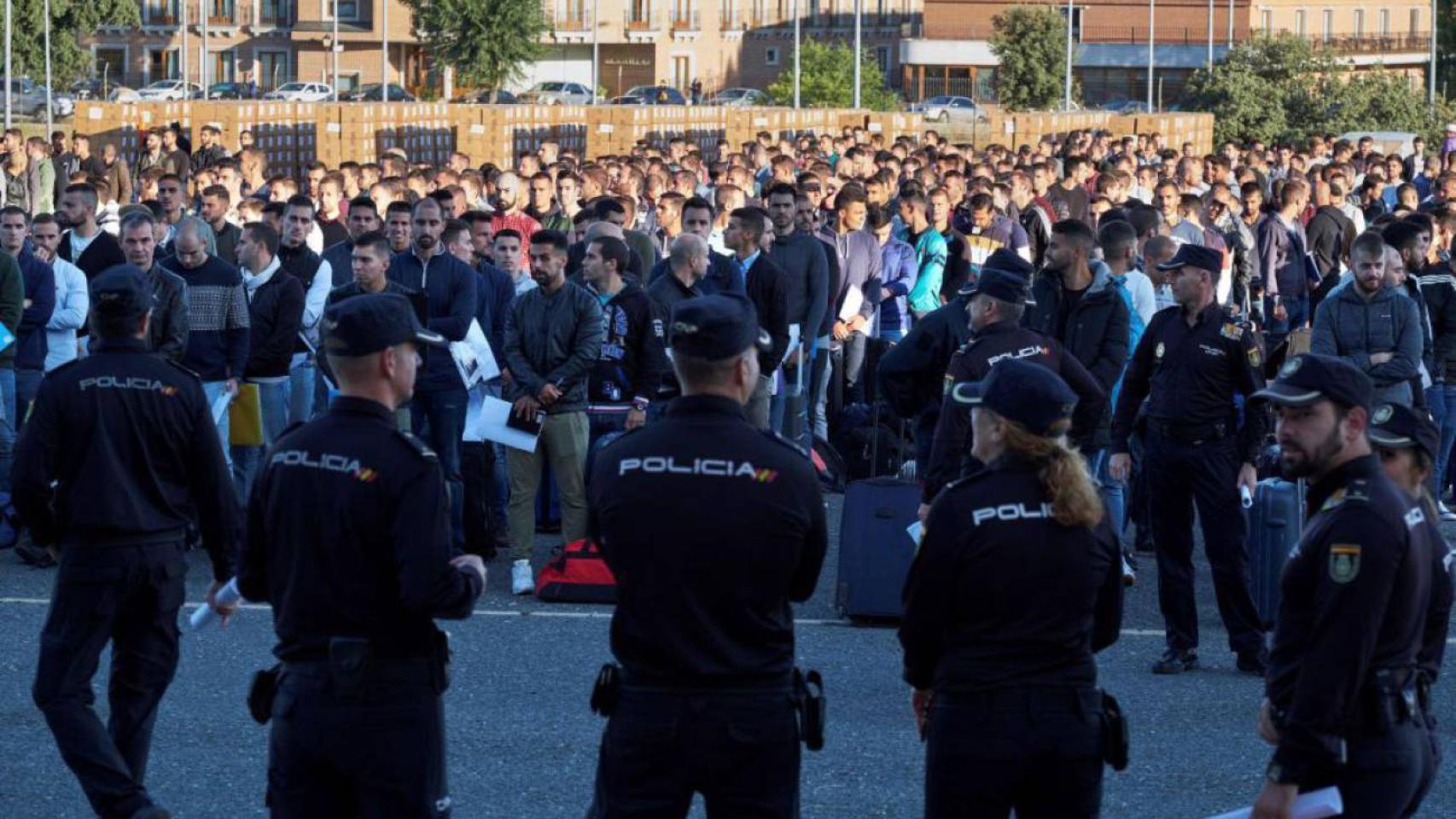 Alumnos pertenecientes a la Escala Básica en la escuela de Ávila.