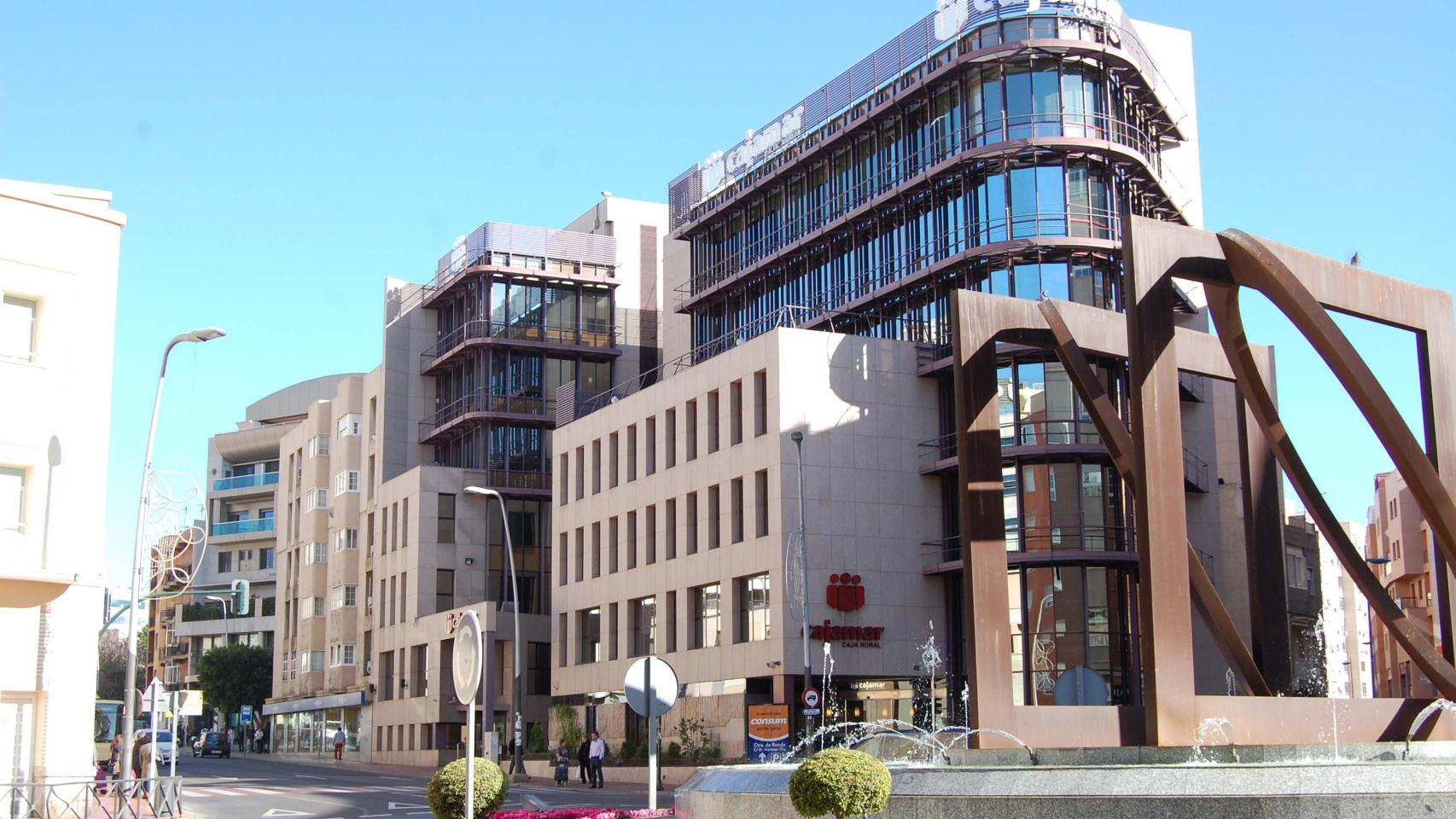 Edificio de la banca cooperativa Cajamar.