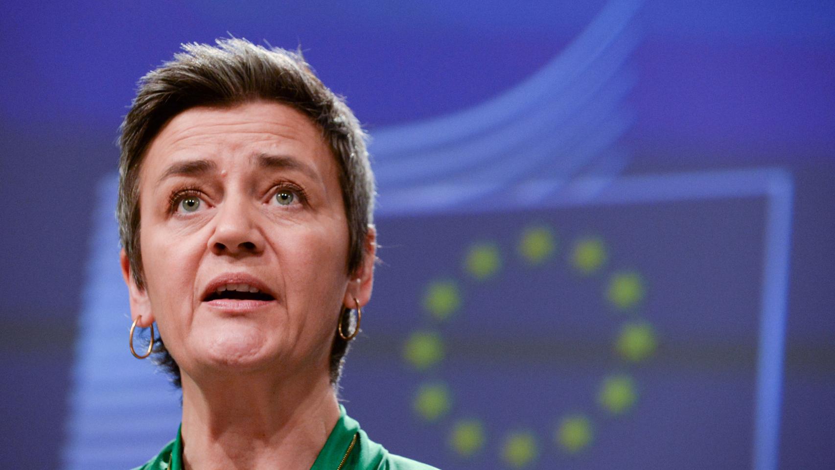 La vicepresidenta de la Comisión, Margrethe Vestager, permite dar ayudas directas a las empresas