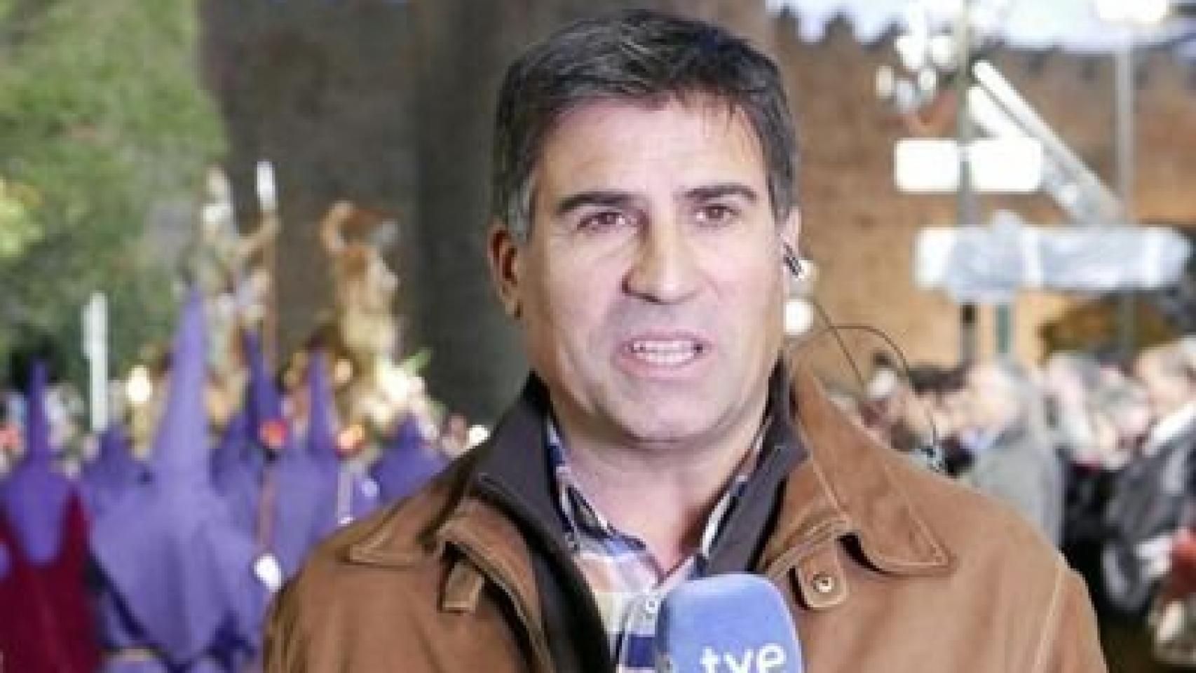 Mino Moral es uno de los reporteros que está contando a pie de calle la crisis del COVID-19.