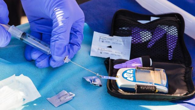 Imagen de archivo de un glucómetro para pacientes con diabetes.