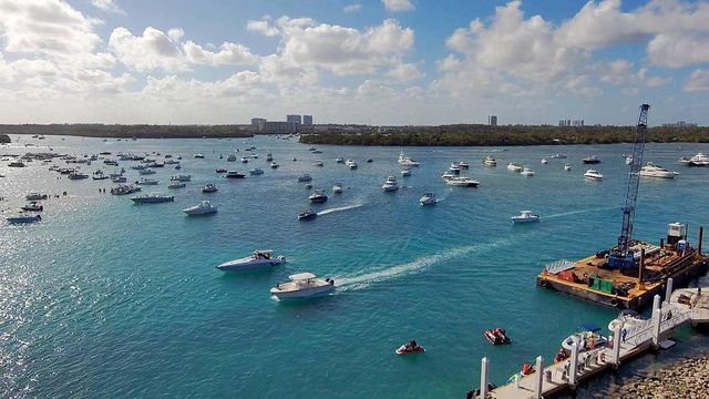 Barcos de recreo en Miami en plena cuarentena por el coronavirus