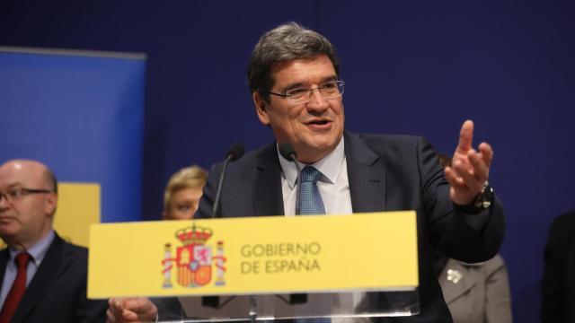 Escrivá diseña un ingreso mínimo exprés que sea temporal para colectivos dañados por el Covid