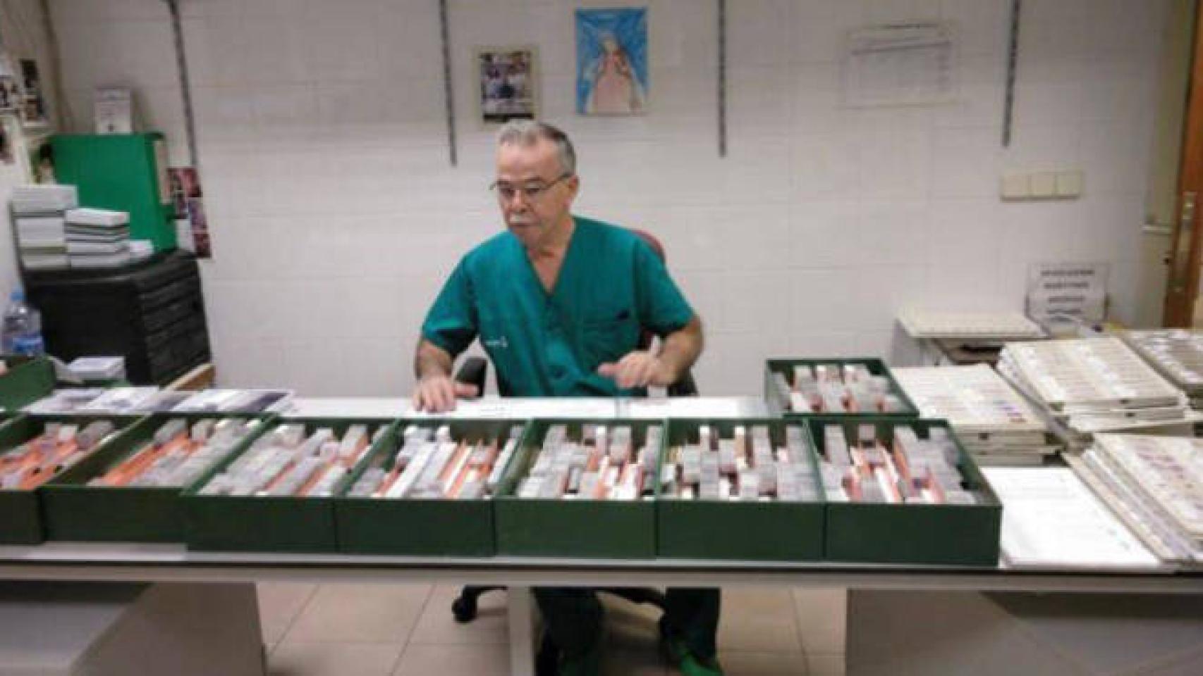 Miguel Ángel Azaña en su puesto de trabajo