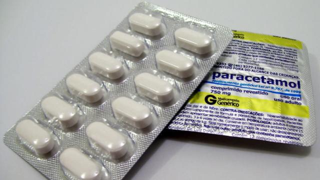 Dos 'blister' de paracetamol.